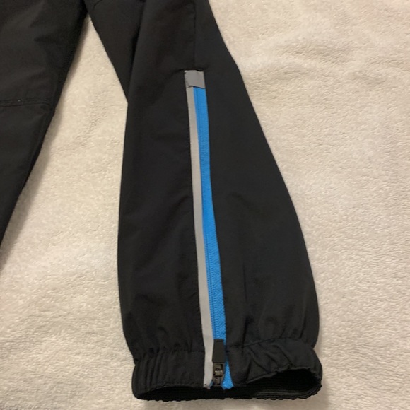 2117 of Sweden size 2XL cool lite black pants, like new, 2 zip pockets and legs - Picture 6 of 6